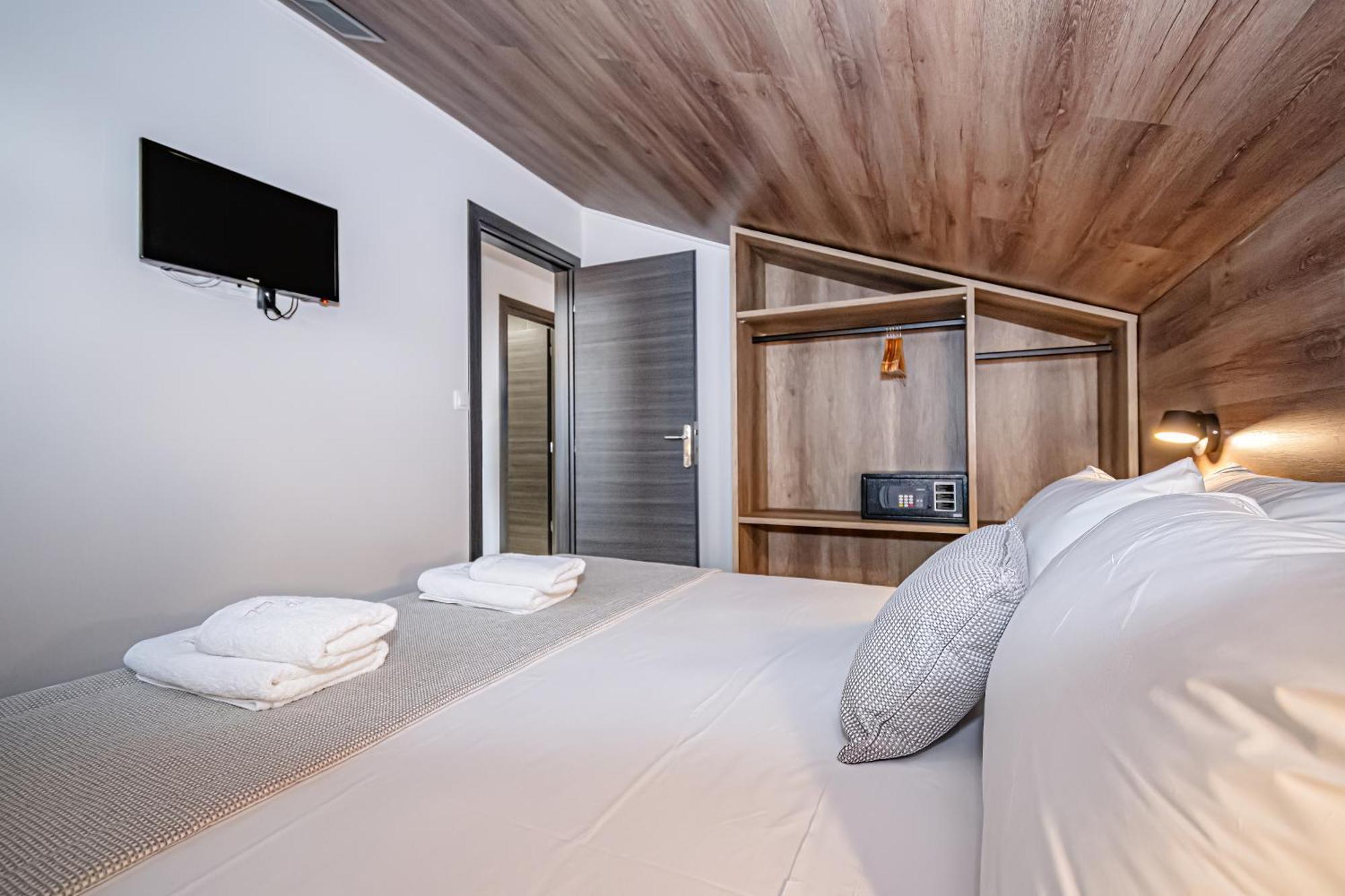 Evitel Luxury Living Apart otel Chaniotis Dış mekan fotoğraf